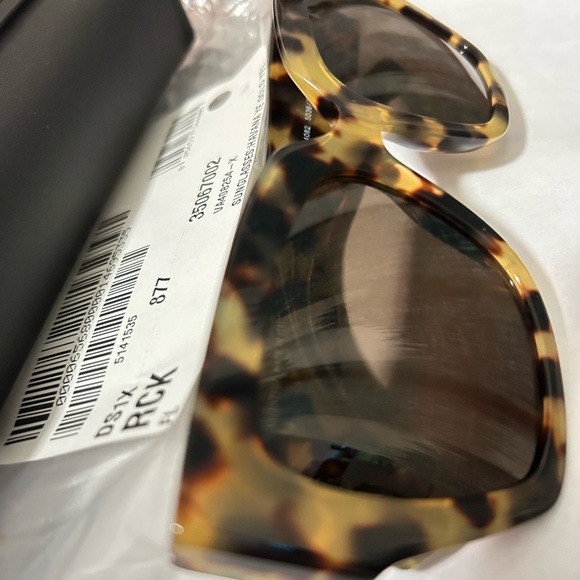 NWT Valentino 54mm square brown tan color sunglasses - Picture 3 of 12